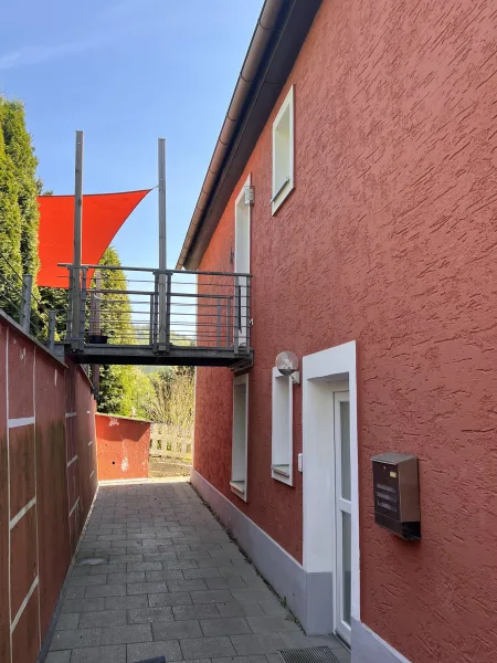 Hauszugang für OG-Wohnung