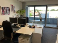 Büro mit Zugang Balkon