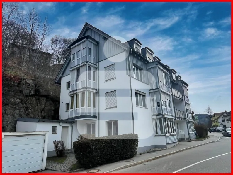 Hausansicht - Wohnung kaufen in Grafenau - 3-Zi-Eigentumswohnung in 94481 Grafenau