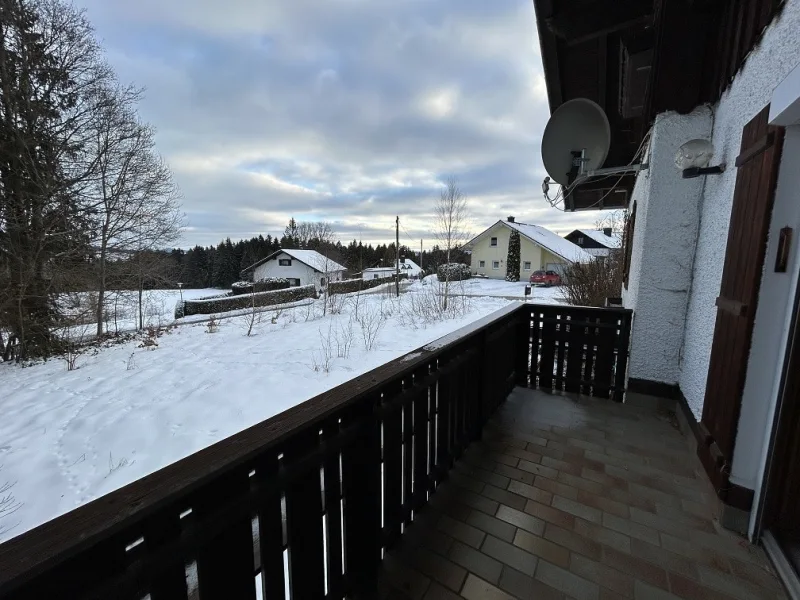 Balkon mit Blick in die Landschaft