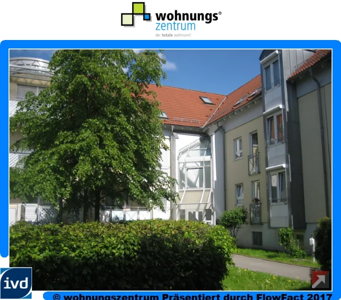Hausansicht - Wohnung kaufen in Dresden - Preisknaller mit Einbauküche u.Balkon, Top gepflegte 2-Zi-WE im Dach, Carport, Dachspitz extra, Wannenbad.