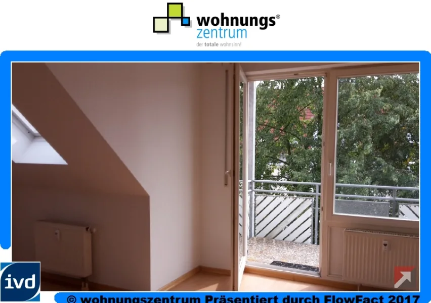 Wohnzimmer mit Süd-Balkon - Wohnung kaufen in Dresden - Top Preis! 1-Zi.--Dachwohnung! Südbalkon! Duschbad! Pkw-Stellplatz! Ruhige Lage!