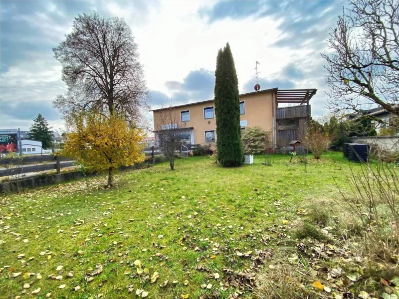 Hausansicht vom Garten - Haus kaufen in Mettenheim - im Angebotsverfahren zu erwerben! 