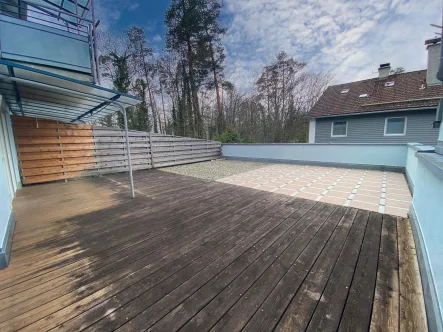 Dachterrasse - Wohnung kaufen in Waldkraiburg - Dachterrasse mit über 60 qm 