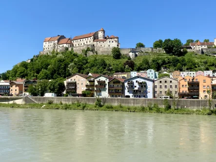 Burg - Haus kaufen in Burghausen - Denkmalgeschütztes Haus in den Grüben 