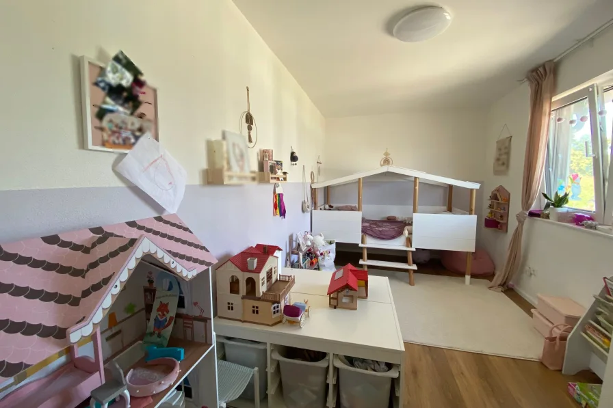 Kinderzimmer 2 im Obergeschoss