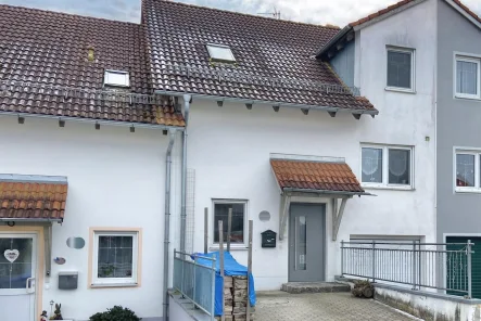 Eingangsbereich - Haus kaufen in Oberbergkirchen - Auf in die eigenen vier Wände!