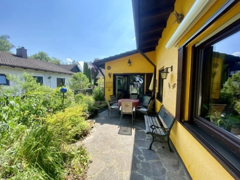 Sonnige Terrasse & Garten - Haus kaufen in Puchheim - Bungalow in Puchheim