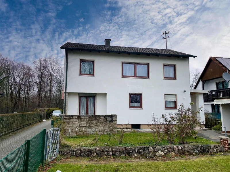 Vorderansicht - Haus kaufen in Olching - EFH oder / und Baugrundstück in guter Lage