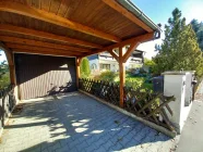 Carport und Garage