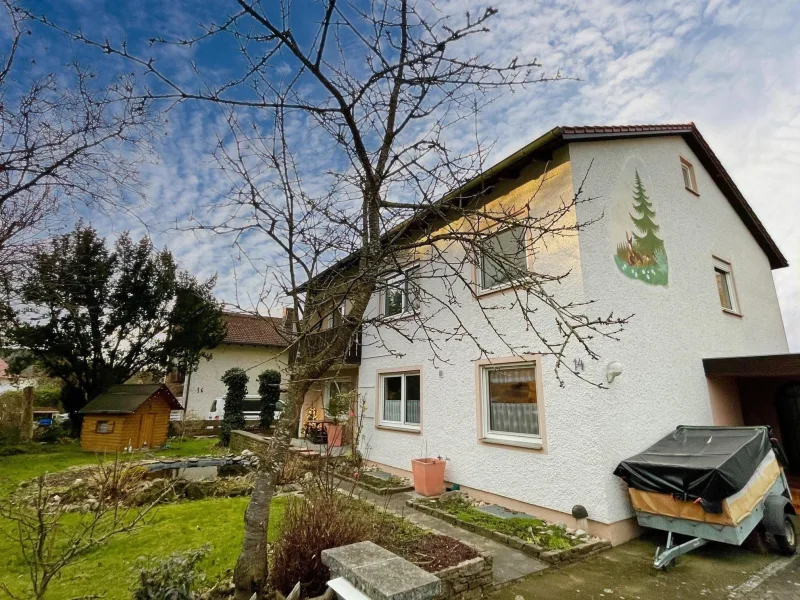 Vorderansicht - Haus kaufen in Jesenwang - Gepflegtes Zweifamilienhaus in Pfaffenhofen 