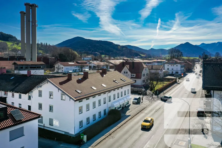 zentrale Lage - Zinshaus/Renditeobjekt kaufen in Hausham - Kapitalanleger aufgepasst!