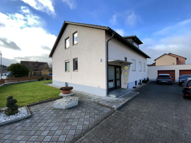 Haus mit Garage