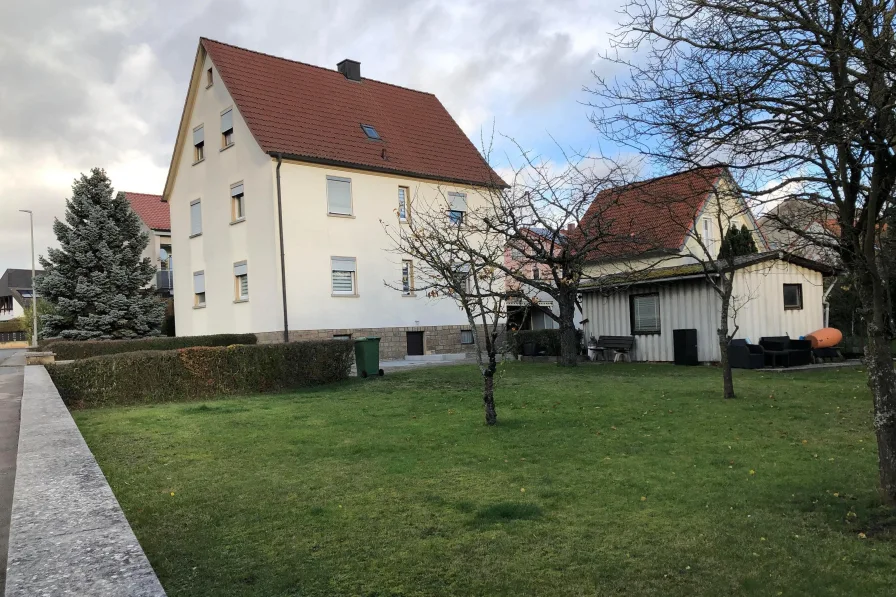 Außenansicht - Haus kaufen in Breitengüßbach - Vollständig vermietetes Mehrfamilienwohnhaus mit großzügigem Grundstück