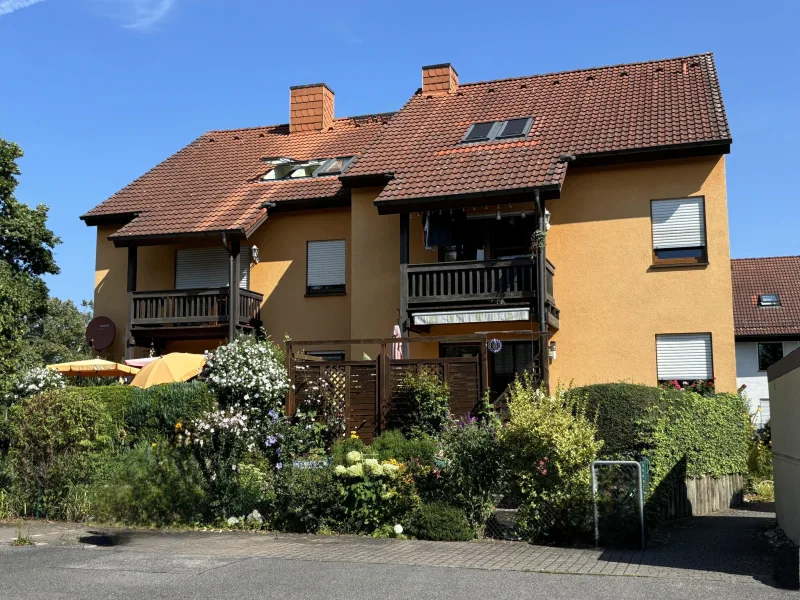 Außenansicht - Wohnung kaufen in Hallstadt - Für Kapitalanleger oder solche die es werden wollen!