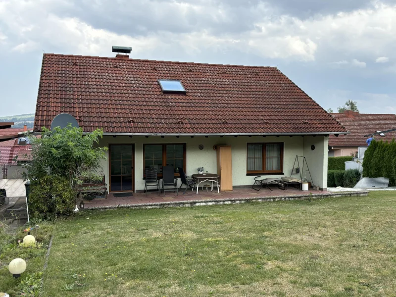 Außenansicht - Haus kaufen in Baunach - Das ideale Heim für die ganze Familie!