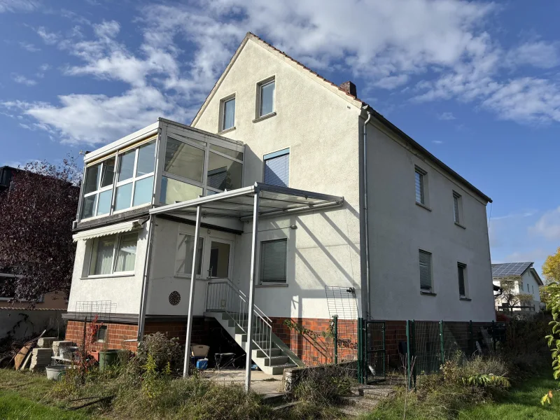 Titelbild - Haus kaufen in Rattelsdorf - Ideal für die Familie, als Mehrgenerationen-Haus oder als Kapitalanlage