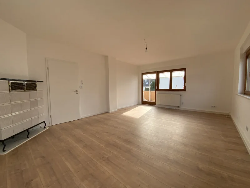 Wohnzimmer / Zugang Balkon - Wohnung kaufen in Bamberg - Die Lage macht´s - ruhig und zentral!