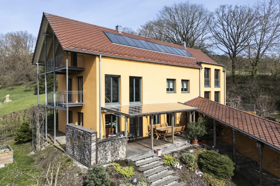 Süd-/Westansicht - Haus kaufen in Donauwörth - Repräsentativer Familiensitz