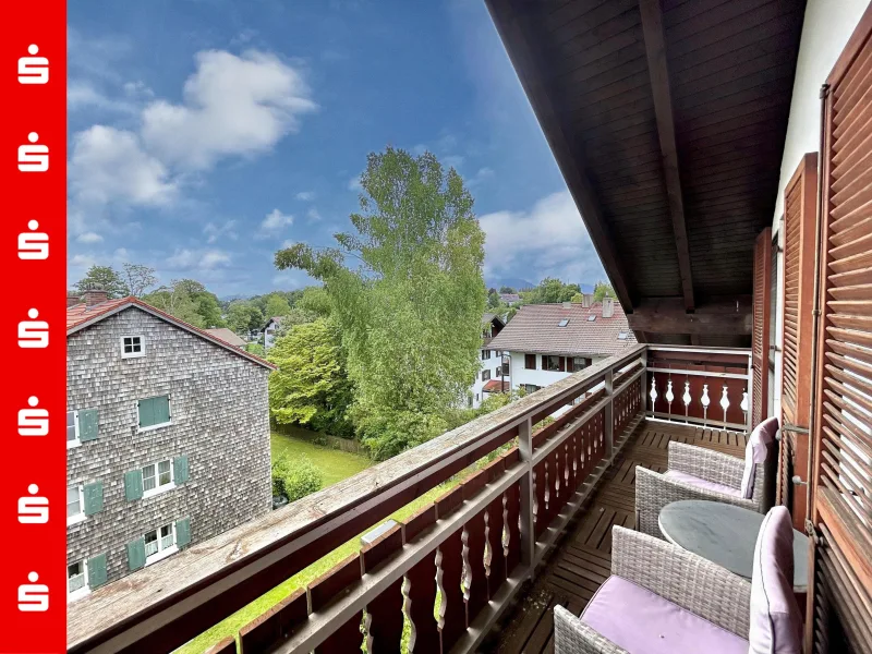 Ausblick auf die Berge - Wohnung kaufen in Bad Tölz - 2-Zimmer-Wohnung mit Balkon und Tiefgaragen-Stellplatz