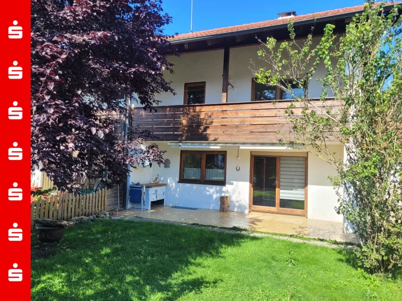 Blick vom Garten auf die Terrasse - Haus mieten in Hohenpeißenberg - Ihr neues Familienheim in Hohenpeißenberg!