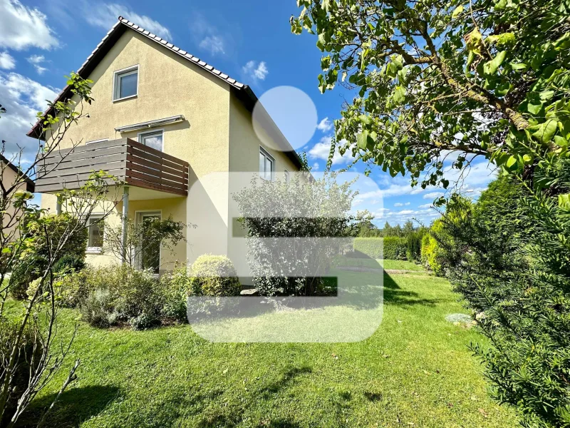 Außenansicht - Haus kaufen in Vilseck - Naturnah Wohnen mit der ganzen Familie! Zweifamilienhaus in Vilseck-Schlicht