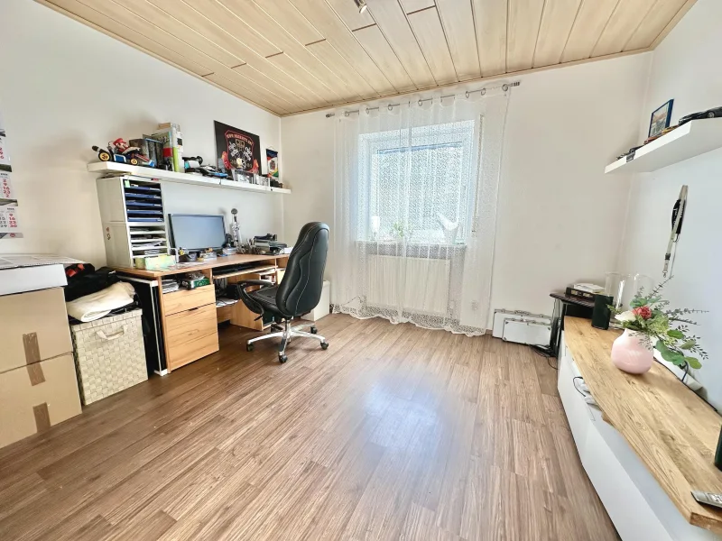 Kinderzimmer / Büro