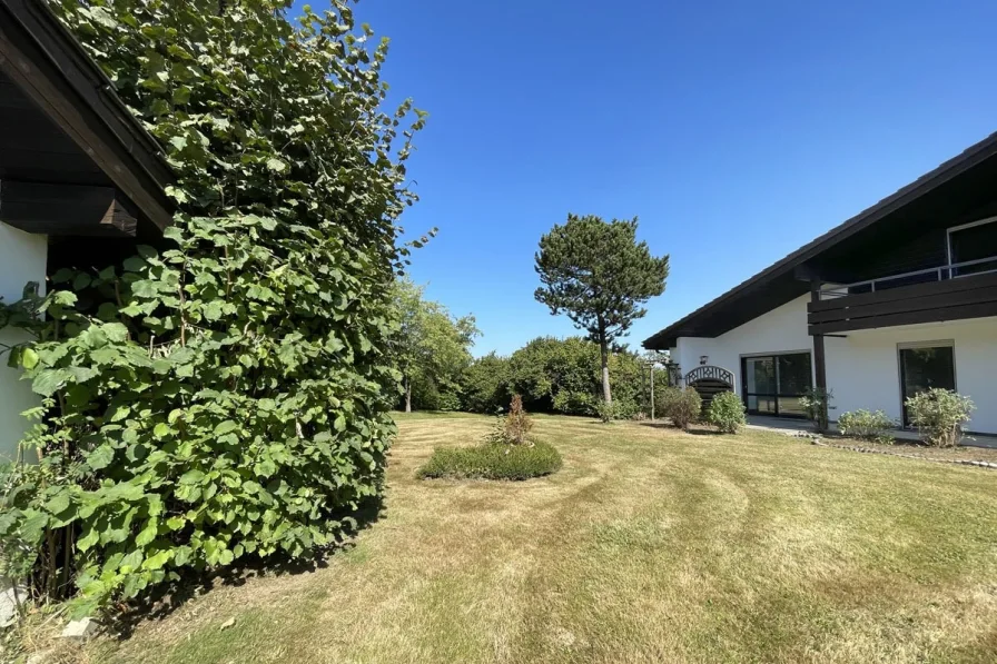 Garten und Terrasse (EG)