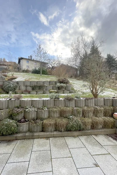 Terrasse mit Garten