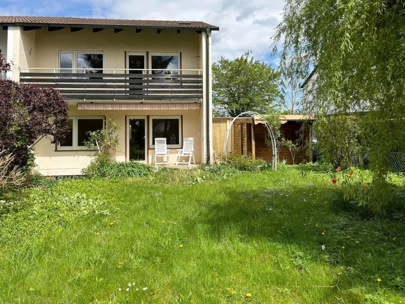 Außenansicht - Haus kaufen in Planegg - Genießen Sie die Ruhe im sonnenverwöhnten Garten!