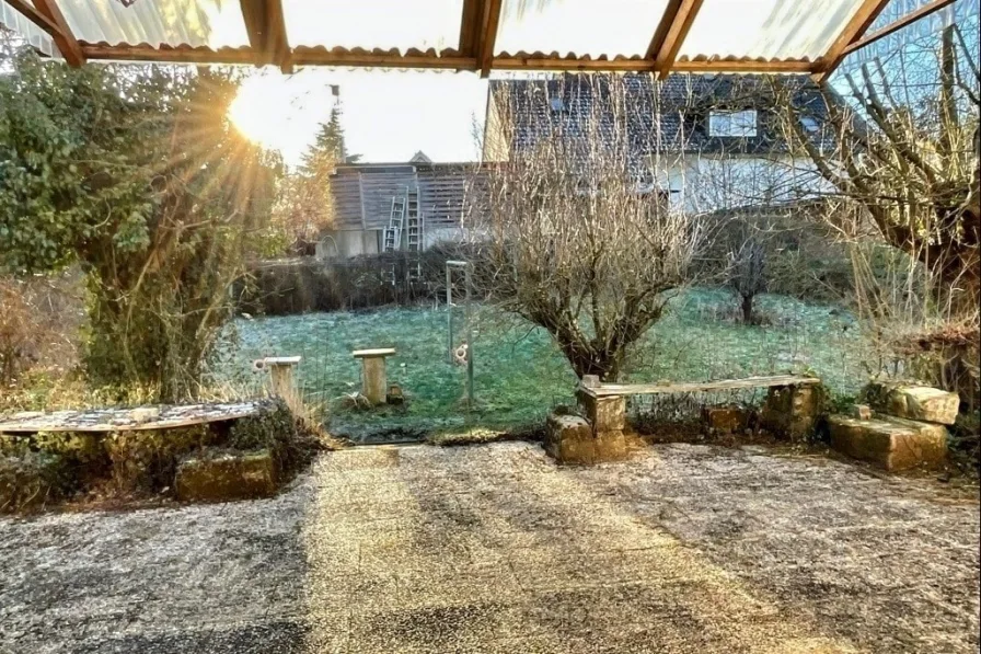 Terrasse mit Gartenzugang