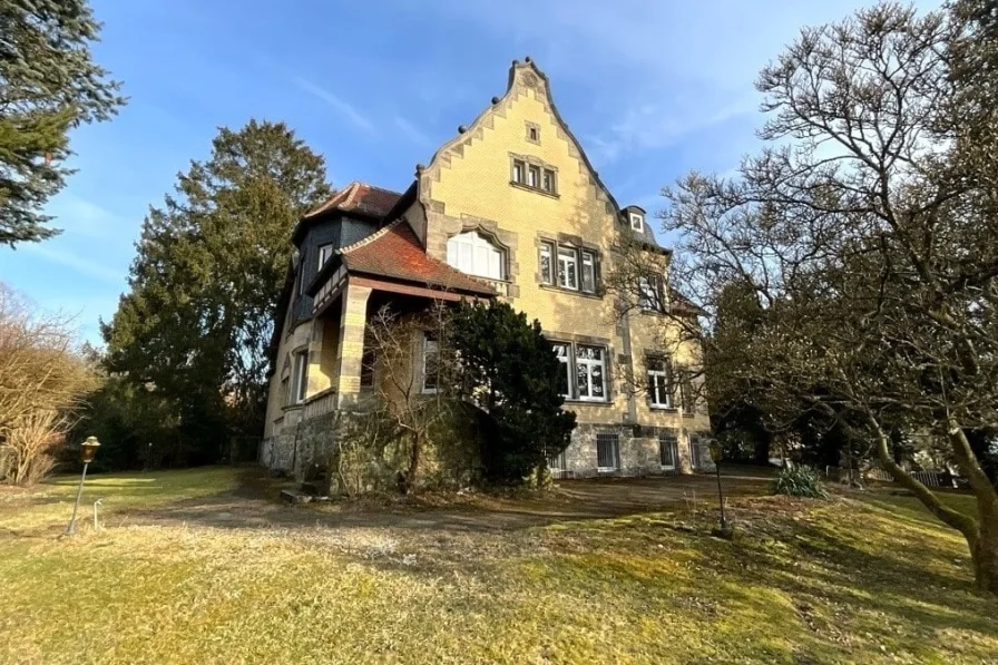 Außenansicht - Haus kaufen in Coburg - Wenn Sie das Besondere suchen