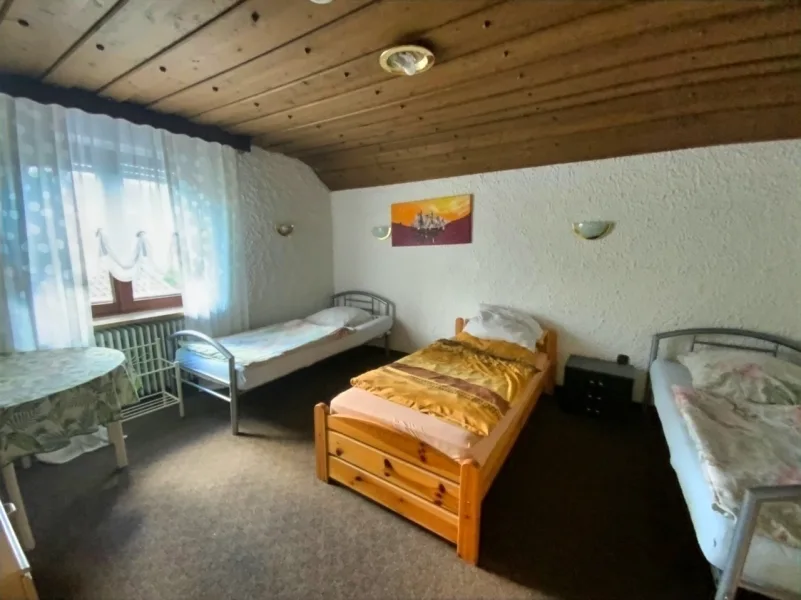 Schlafzimmer OG