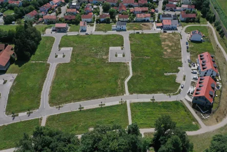 Baugebiet - Grundstück kaufen in Ottenhofen - Kleines Grundstück, hohes Baurecht. Für Doppelhaus, voll erschlossen!