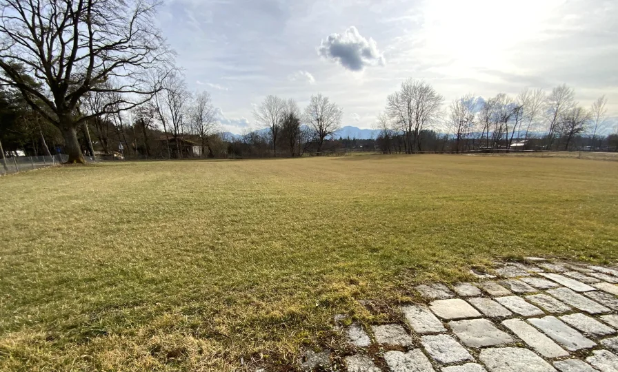 Außenansicht - Grundstück kaufen in Kolbermoor - In der Stadt und doch auf dem Land! Großes Grundsück mit traumhaftem Bergblick in Top-Lage