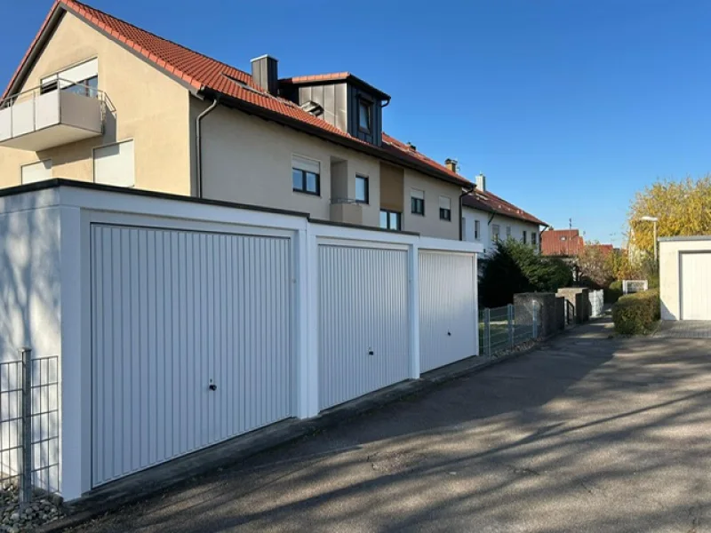 Ansicht Garagen am Haus