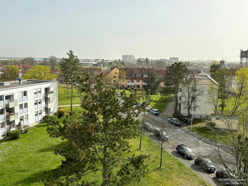Ausblick Wohnung - Wohnung kaufen in Herzogenaurach - Reserviert: Renovierte Ein-Zimmer Eigentumswohnung