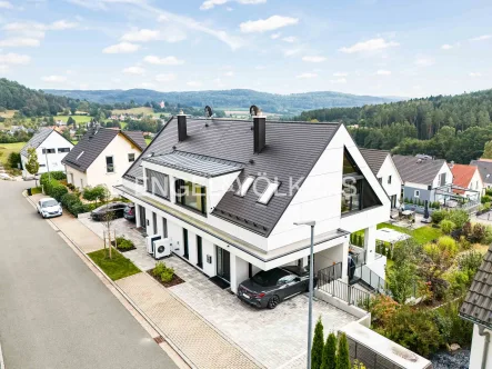  - Haus mieten in Simmelsdorf - Ökologisches Luxus Doppelhaus im Chalet-Stil vor den Toren der Fränkischen Schweiz