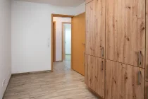 Zimmer mit Einbauschrank (1)