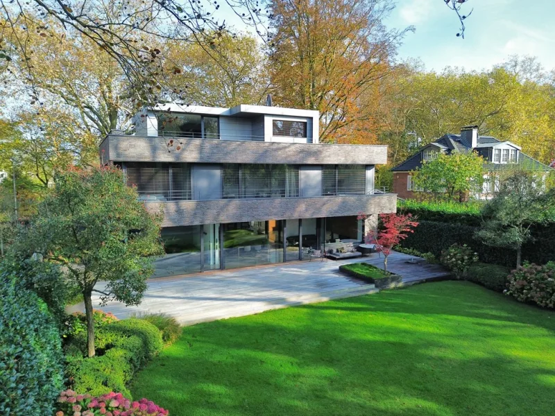 Architektur - Haus kaufen in Krefeld - Schöner Wohnen in exklusiver Stadtwaldlage