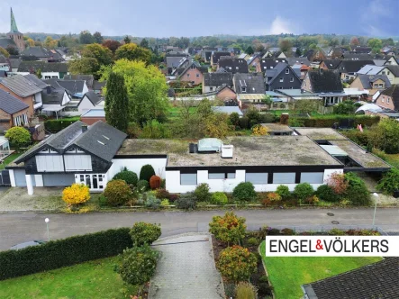 Vogelperspektive - Haus kaufen in Geldern - Architekten-Bungalow mit ELW und separatem Baugrundstück in Geldern Kapellen