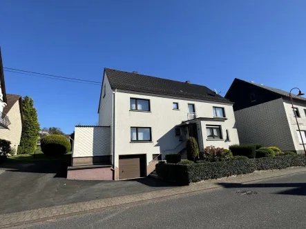  - Haus kaufen in Berod - Platz für die ganze Familie!!! Raumwunder in guter Lage