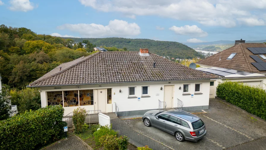 1.MotionUp - Zinshaus/Renditeobjekt kaufen in Bad Breisig - Mehrfamilienhaus mit Atemberaubender Aussicht ins Grüne