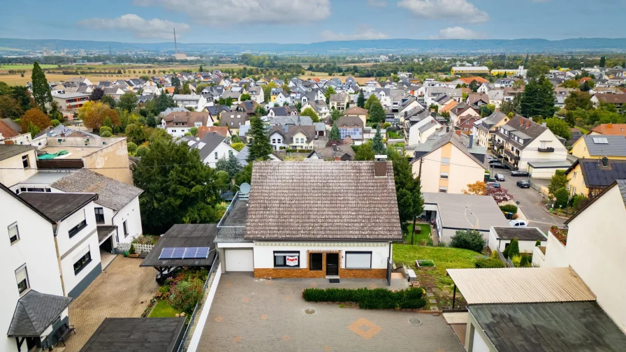 1. - Grundstück kaufen in Mülheim-Kärlich - Einfamilienhaus mit großem Grundstück 