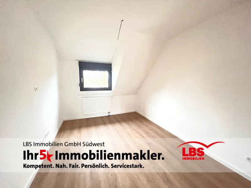 Wohnzimmer - Wohnung mieten in Neuwied - Dachgeschosswohnung in Neuwied Ihrlich. 