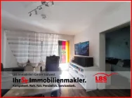 Wohnzimmer zur Balkonseite