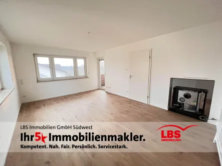 Wohnzimmer - Wohnung kaufen in Rüdesheim - ETW mit 4ZKB, Garten und Garage in Rüdesheim!