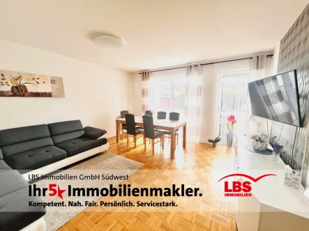 Wohnzimmer - Wohnung kaufen in Andernach - Barrierearme ETW als Vorsorge, in Andernach zu kaufen!