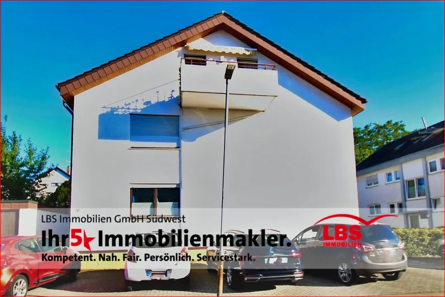 Hausansicht - Wohnung kaufen in Biberach - *Charmante 3-Zimmer DG-Wohnung*