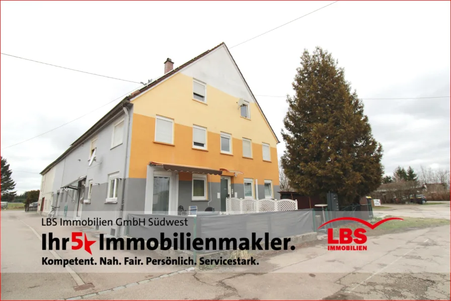 Seitenansicht - Haus kaufen in Senden - *Geräumiges Zweifamilienhaus mit Potenzial in Senden*